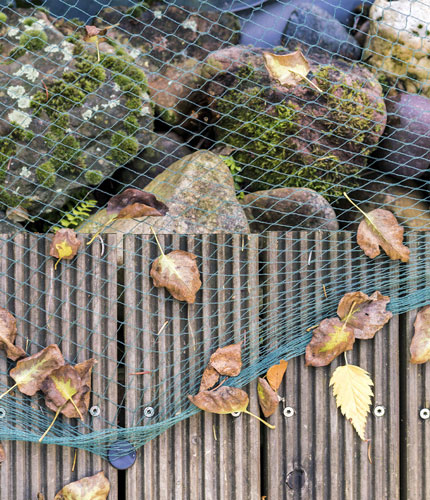 Aquagart® Teichnetz Vogelabwehrnetz dunkelgrün Teichabdecknetz Reihernetz robust Laubnetz engmaschig: Maschenweite 15mm x 15mm 9m x 6m 